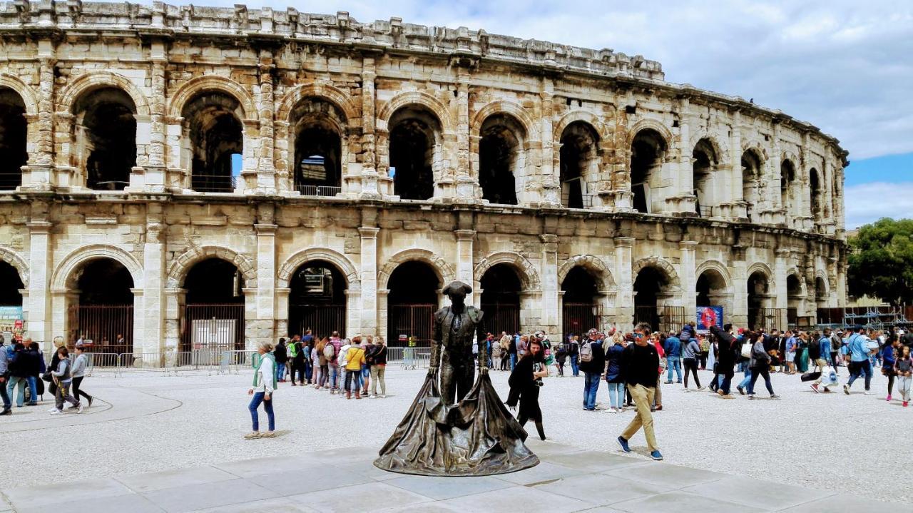 Nimes En Garrigues Acomodação com café da manhã Exterior foto