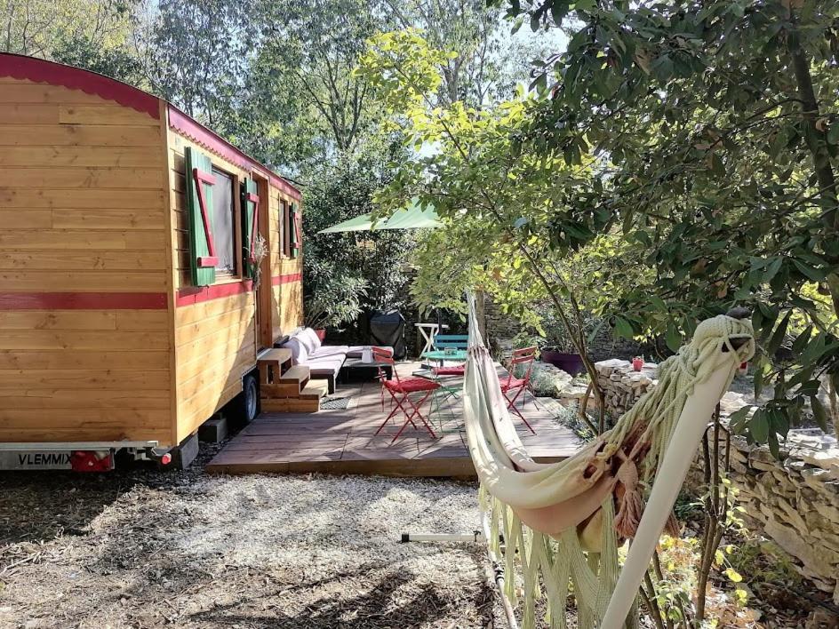 Nimes En Garrigues Acomodação com café da manhã Exterior foto